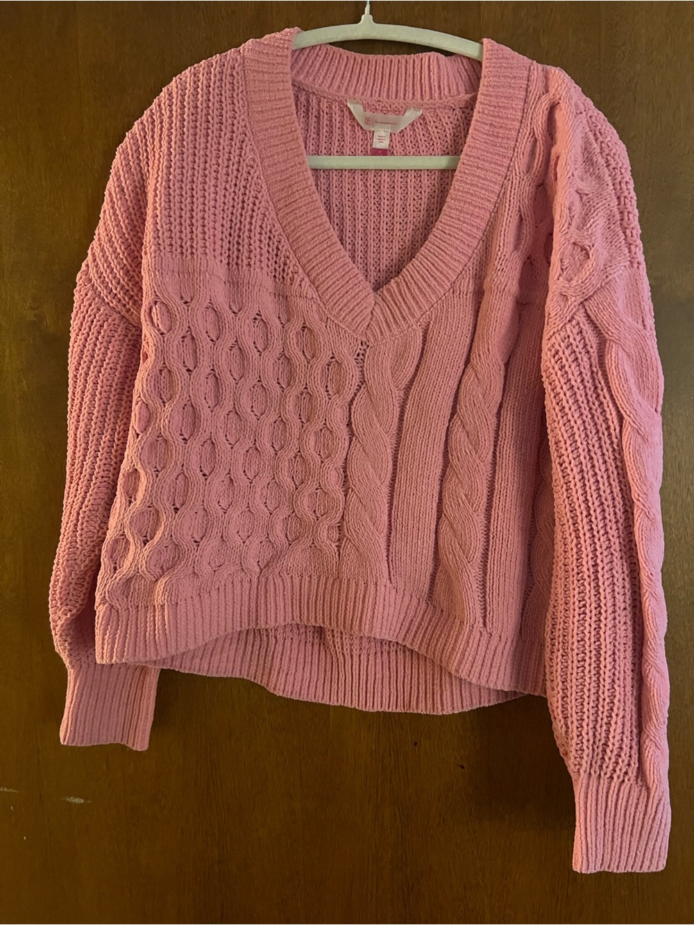 Women’s Pink Cable-Knit V-Neck Sweater